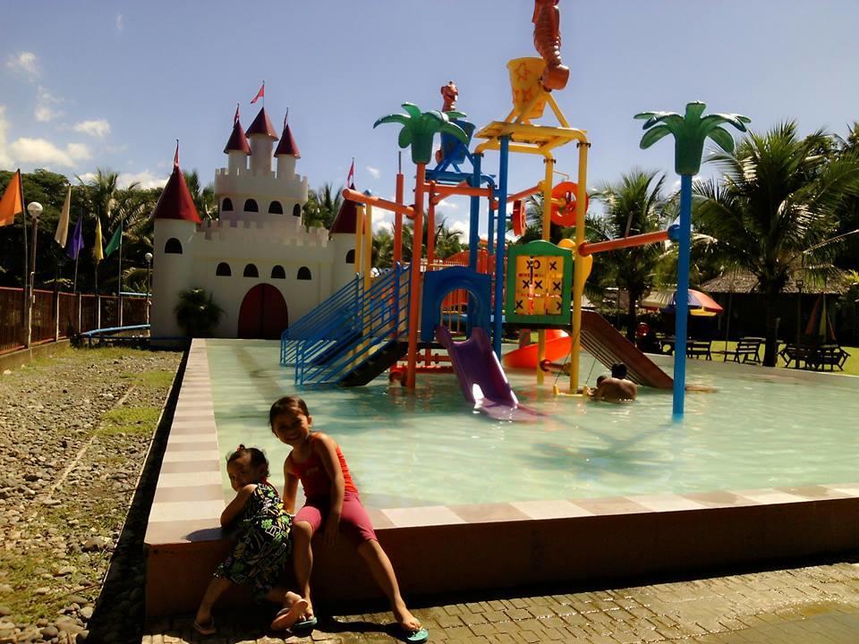 Gazebo Pools And Restaurant Hotel Cabadbaran Kültér fotó